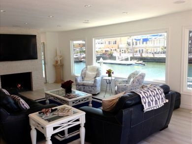 Luxury 4 Bedroom Newport Beach Waterfront Home Sleeps 8